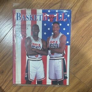 Vintage Y2K Chicago Bulls Magazine BasketBull Volume 1 90s Michael Jordan